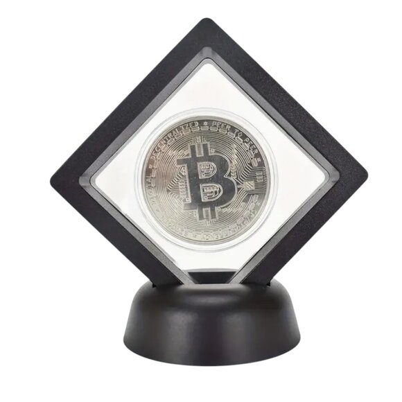 BITCOIN- Silver Physical Coin with Black Display Case / Cryptocurrency- Gift ! - Picture 1 of 2